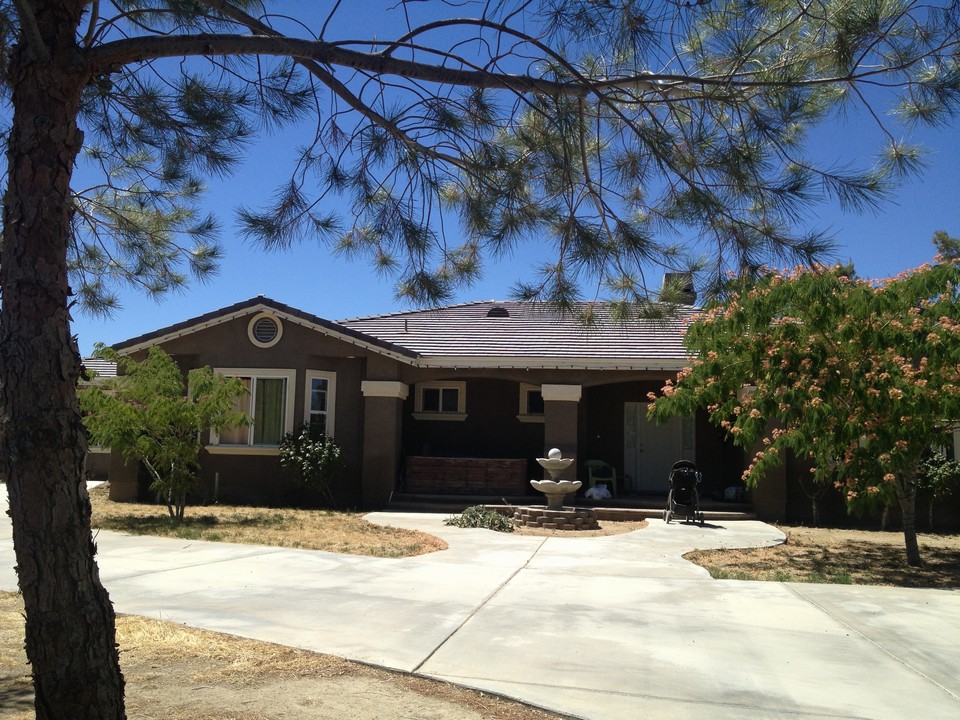 8922 Avenue T6